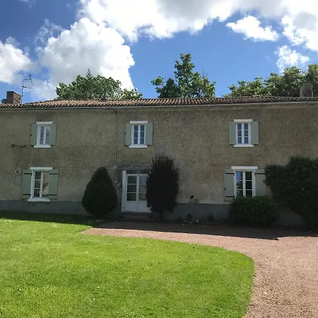 Maison De Maitre D'hote * Louin